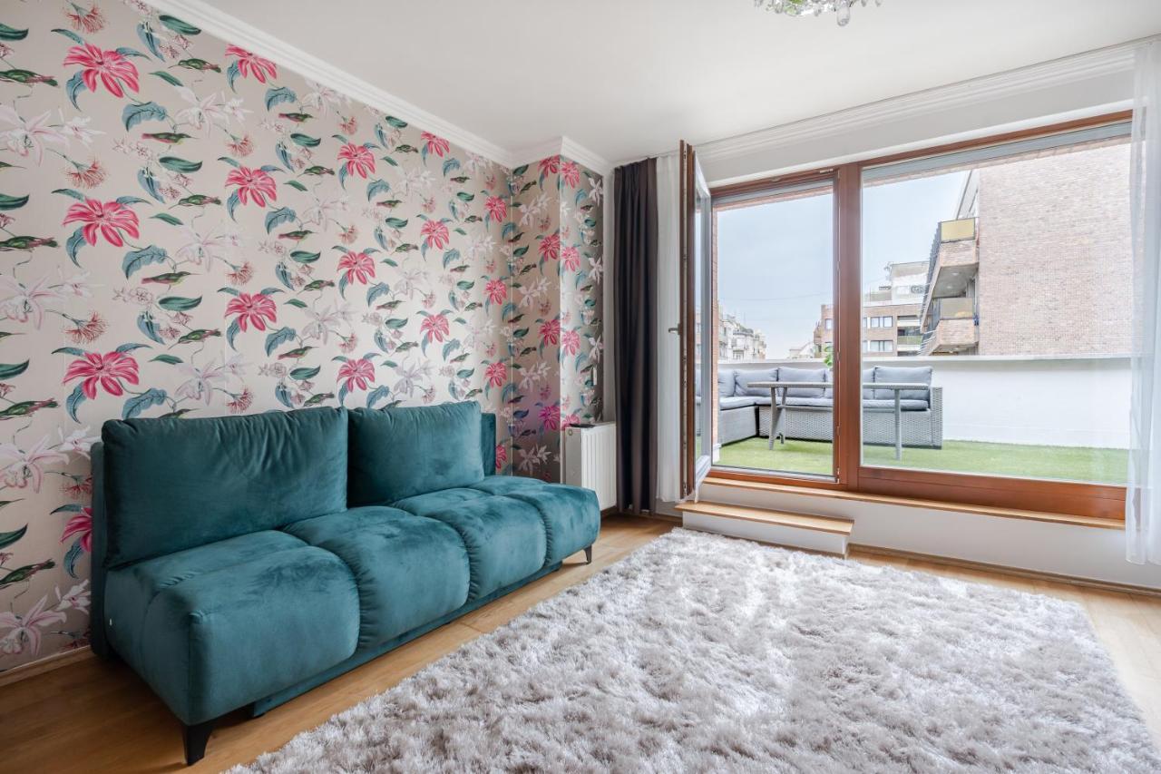 Penthouse Three Bedrooms, Three Balconies Apartment With Free Parking In Kiraly Street 부다페스트 외부 사진